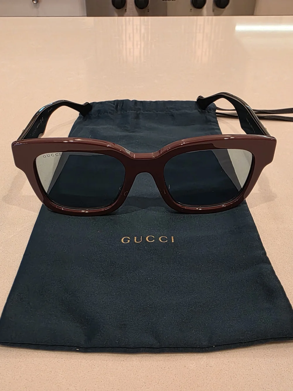 💯Authentic Gucci Burgundy Front Black Temples  Sunglasses with Gold GG